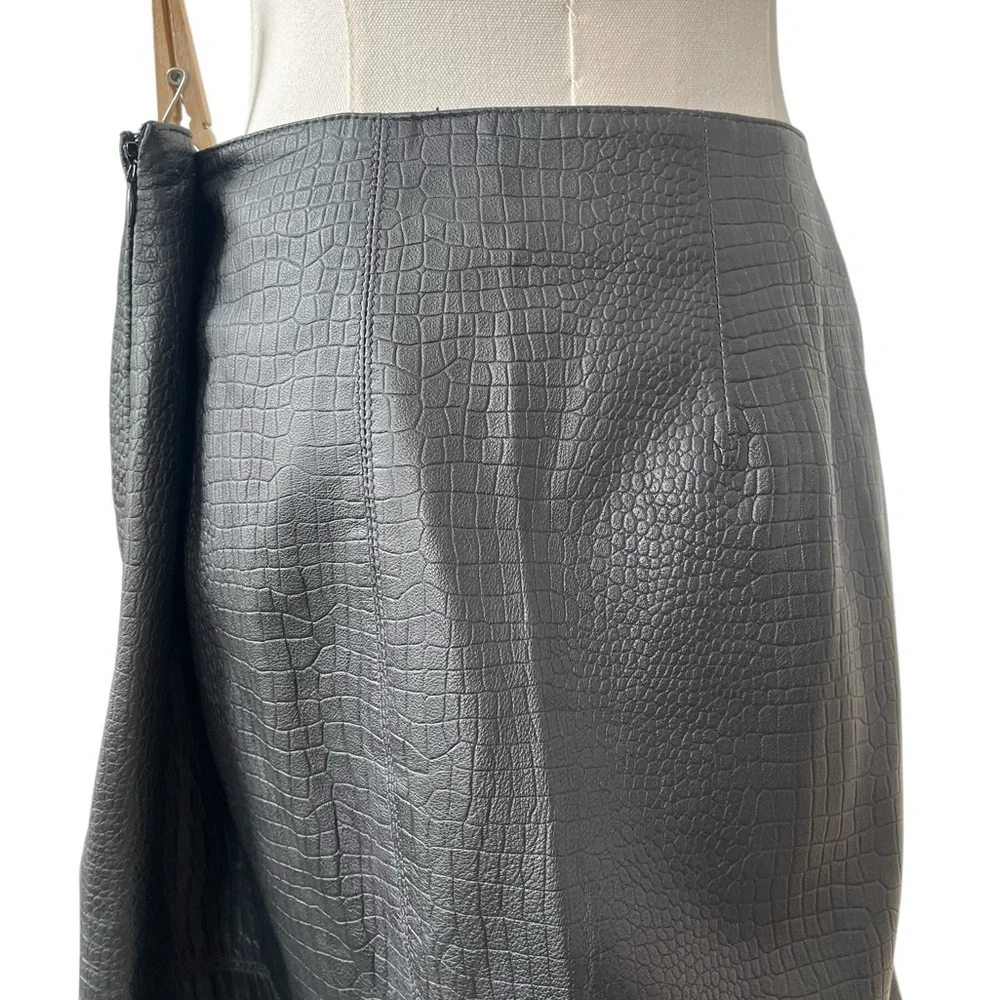 Vintage 90s black genuine croc leather pencil skirt back slit fully lined 12 - Picture 8 of 12